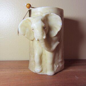 25 oz elephant candle animal spirits 2000 vintage UNUSED NWT (W4314)